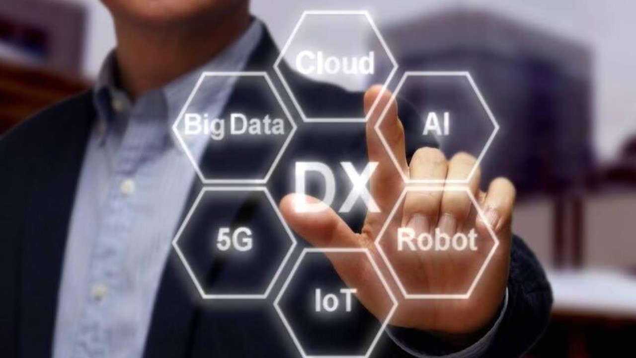 DXとデジタル化の違いとは？会社でDXを実現するためのポイントや導入のメリットを解説