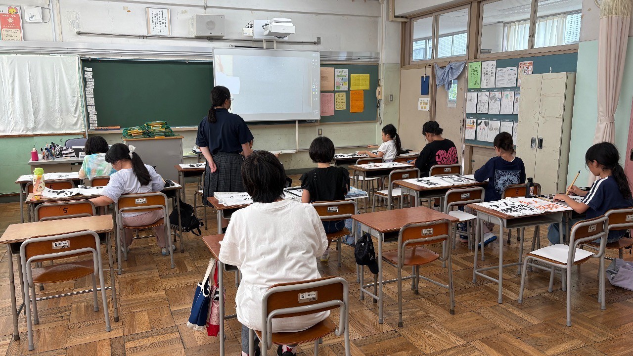 小学校のサマースクール講師をしてきました