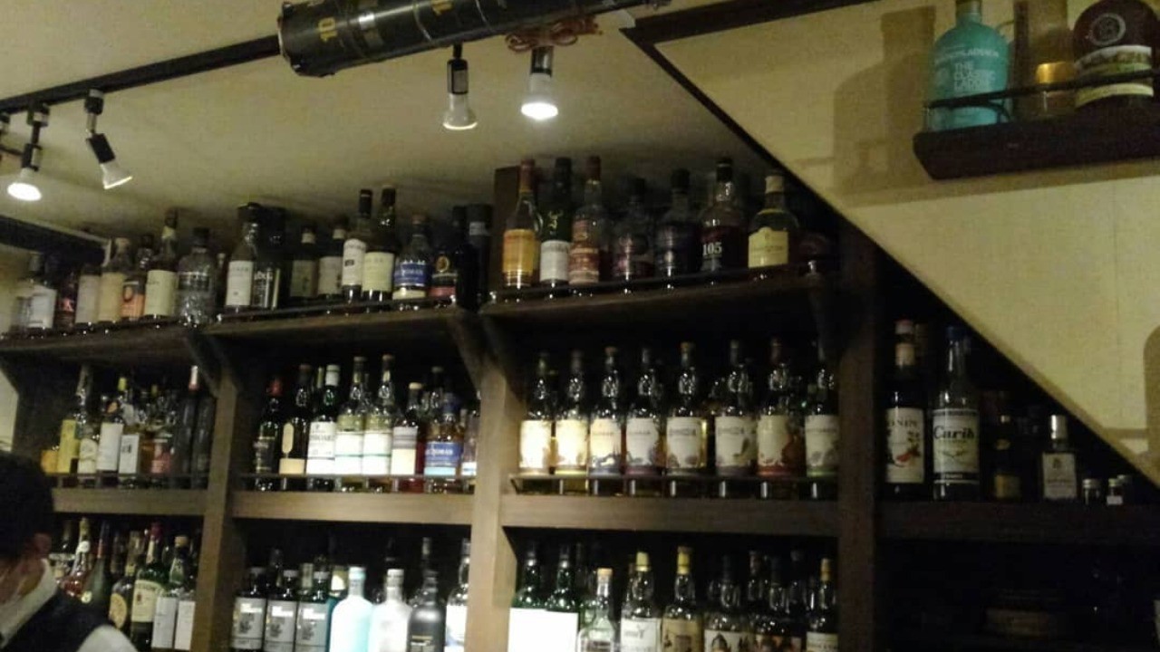 近所にある10年選手のお店（バー）を紹介します。