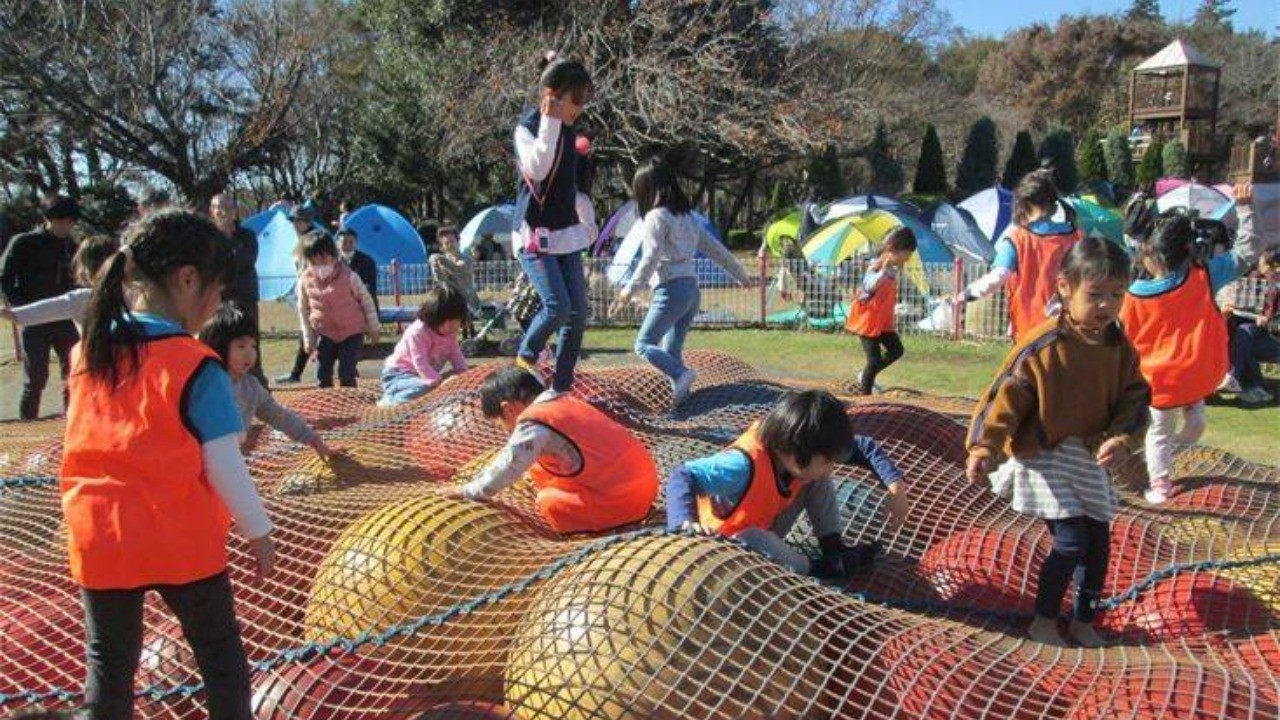 「アンデルセン公園遠足」