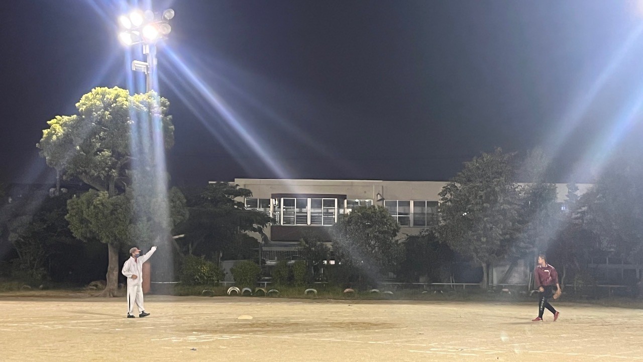 高校野球で活躍中の卒業生が顔をだしてくれました