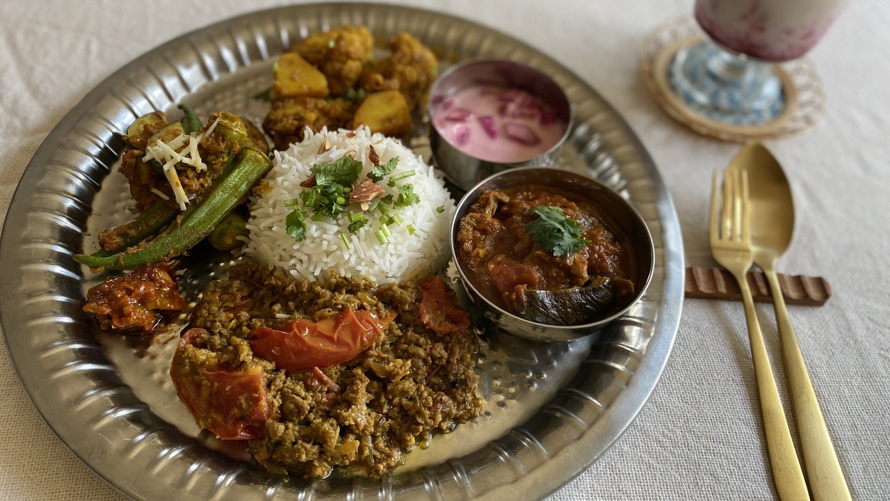 8月Knock's kitchenは「トマトキーマカレーとナスとラム肉のカレーの会」