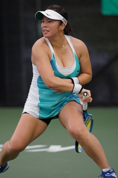 テニス フェドカップ 女子日本代表 選手支給品 テニスウェア 大前綾希子選手のプレー写真@ONE IROS - ONEIROS（わんいろ、旧