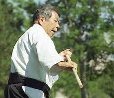 齋藤守弘先生は合気道開祖植芝盛平翁の高弟であり、開祖直伝の技・形を伝承されていた先生 齋藤守弘先生は合気道開祖植芝盛平翁の高弟であり、開祖直伝の技・形を伝承されていた先生